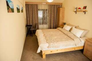 Отели типа «постель и завтрак» Ziurel Сэчеле Двухместный номер с 2 отдельными кроватями и ванной комнатой-3